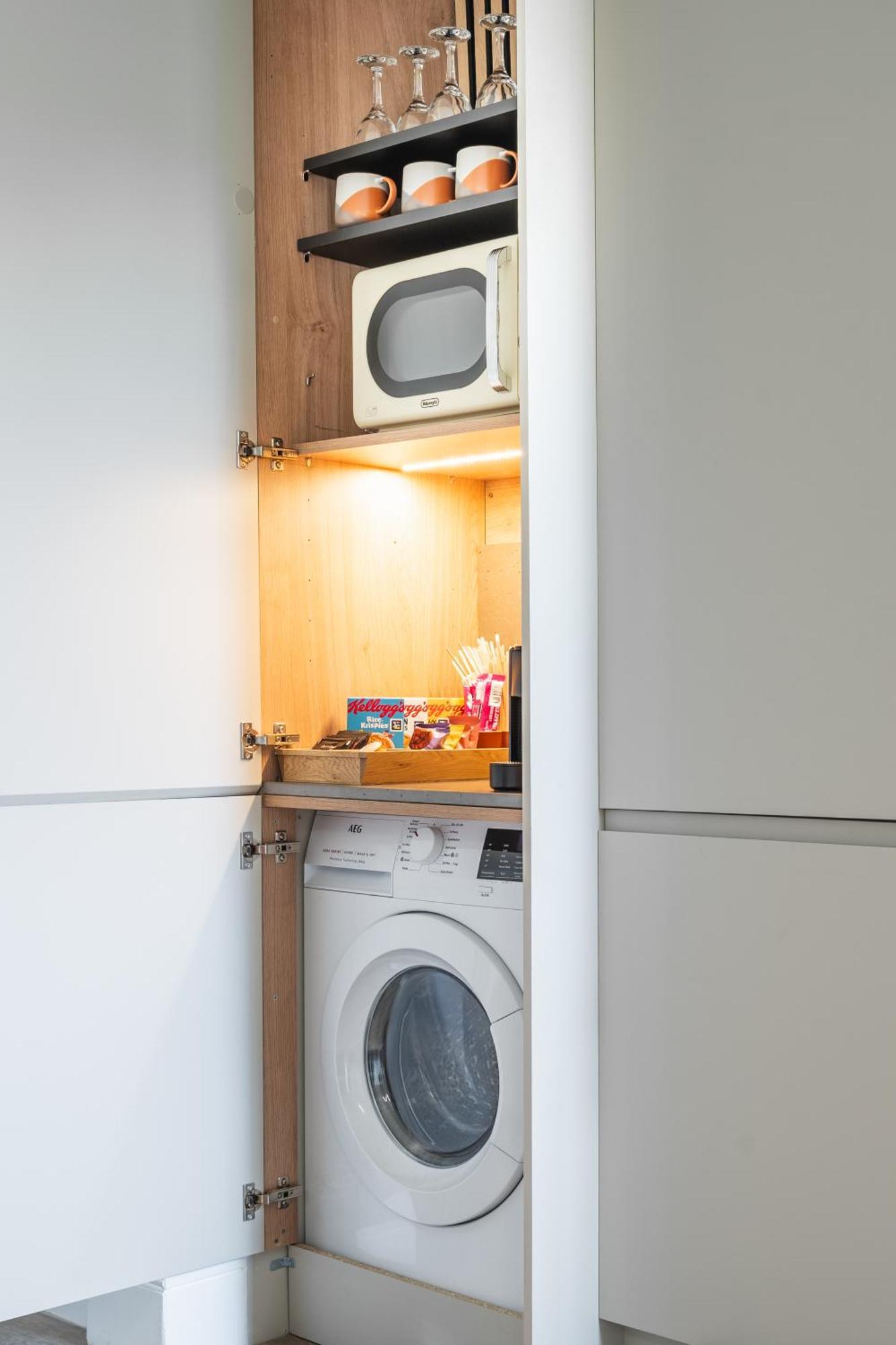 Newly Designed, 2Br Apt, 5Min From Northwood London Tube Station, Nato Hq, Ideal For Wembley, Warner Studio, Contractors 외부 사진